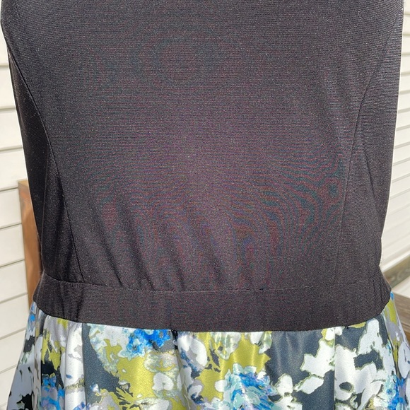 Gorgeous Halter Gown by Blondie Nites - Picture 10 of 17